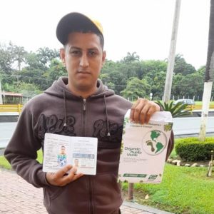 Mesa de trabajo 2 copia 8